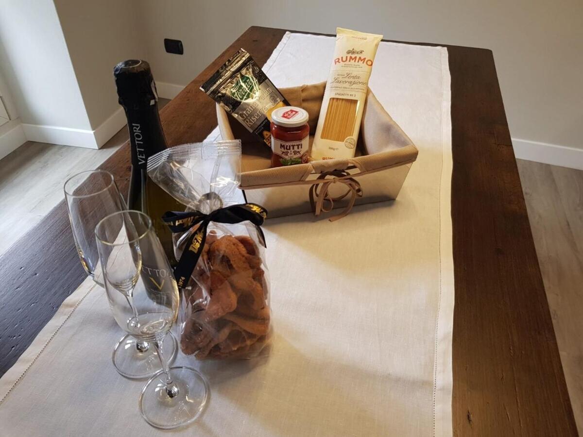 Chocolat La Mairie Apartment Omegna Bagian luar foto